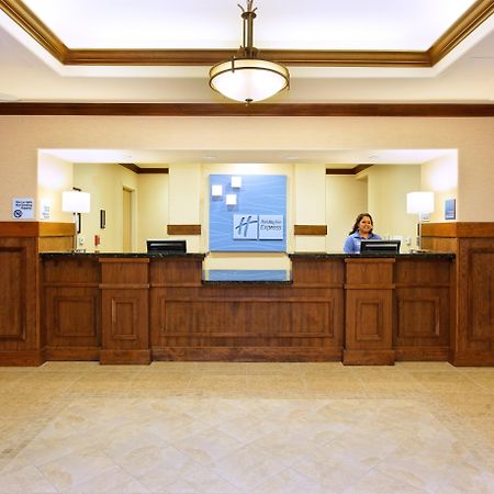 Holiday Inn Express Fresno Northwest - Herndon By Ihg Екстериор снимка